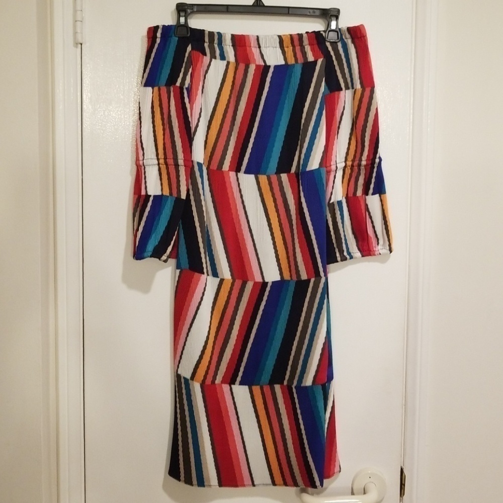 💕Trina Turk💕 Ribbed Off Shoulder Striped Dress